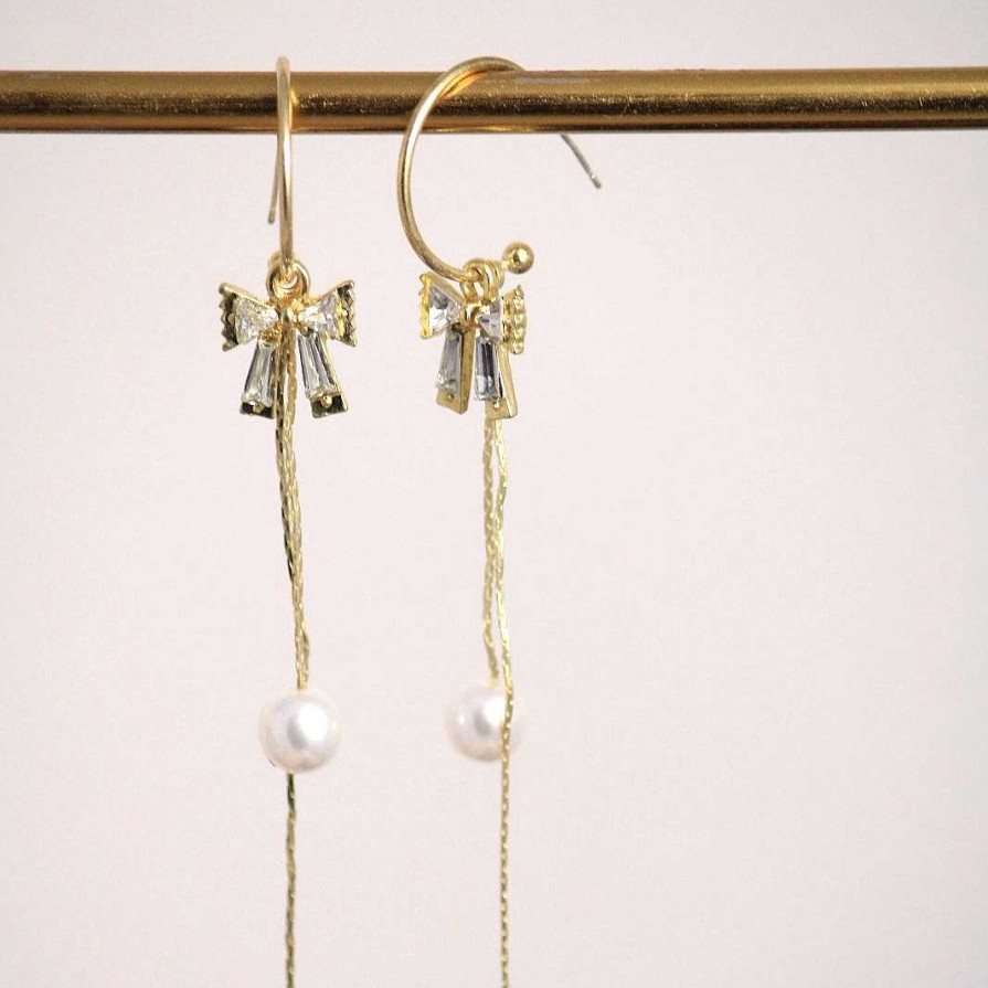 Earrings Salty | C-Shell Pearl Hoop Earring